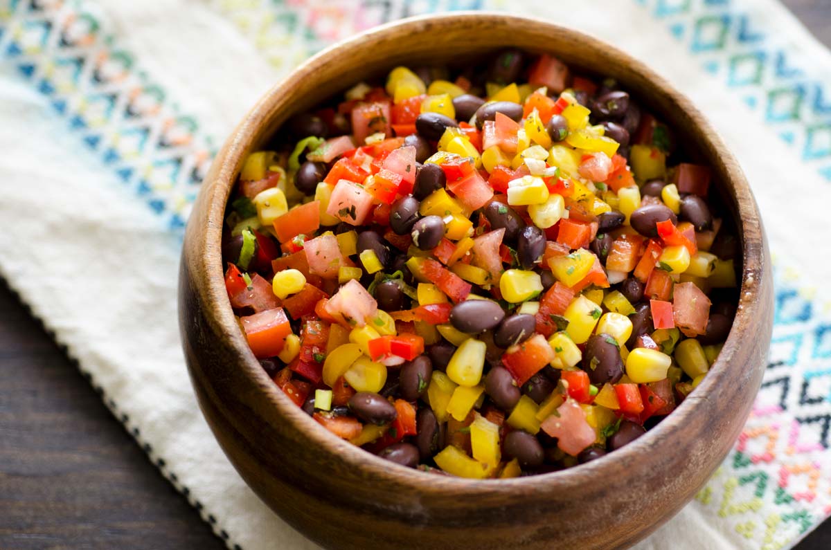 La ensalada que ayuda a combatir la inflamación: 7 ingredientes respaldados por la ciencia para cuidar tu salud