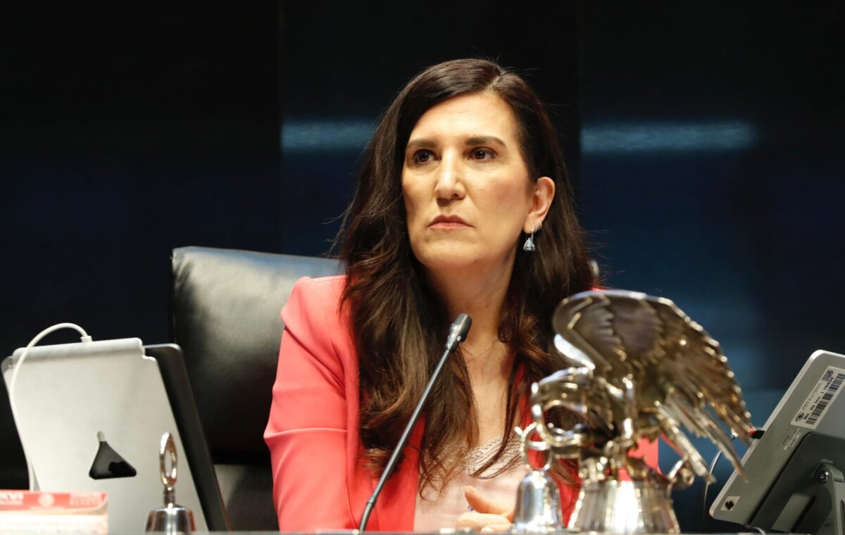 Kenia López Rabadán durante una sesión en la Cámara de Diputados