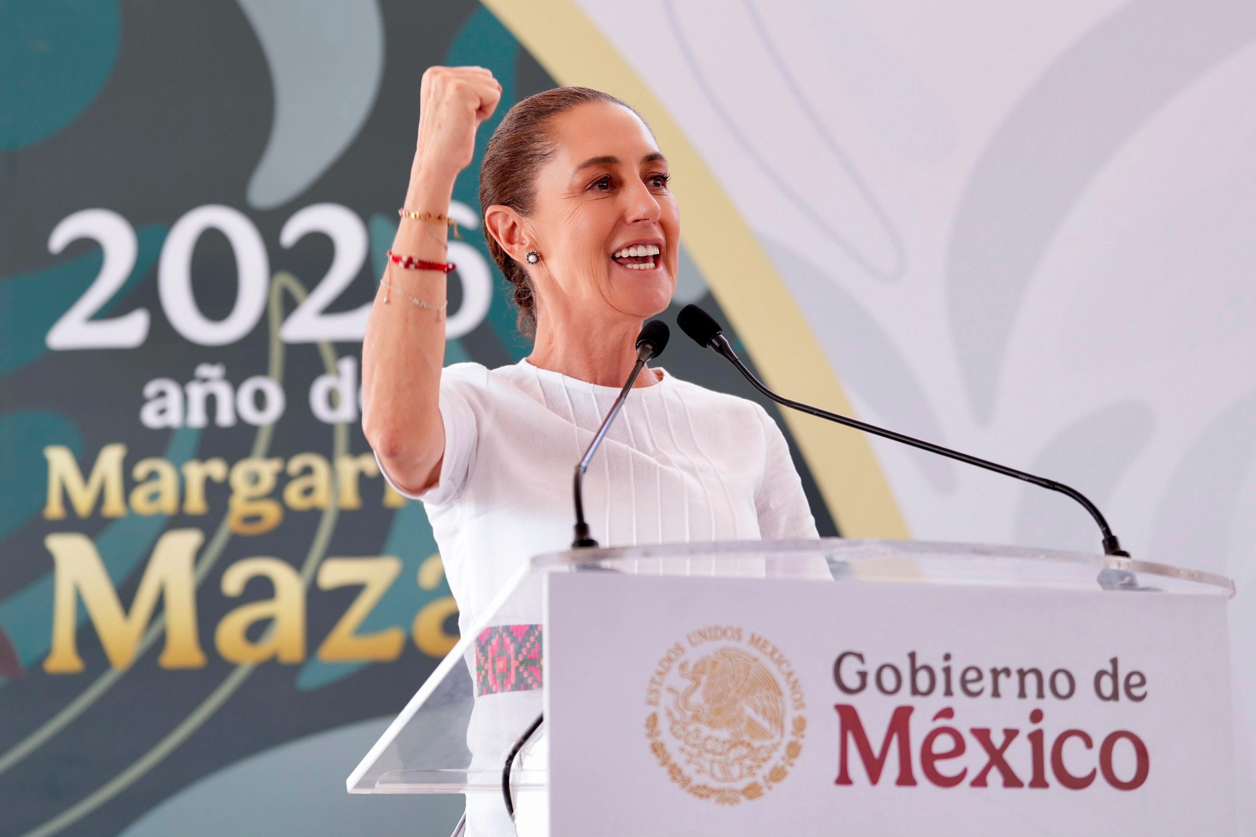 Sheinbaum defiende soberanía nacional en arranque de hospital en Cacaotepec