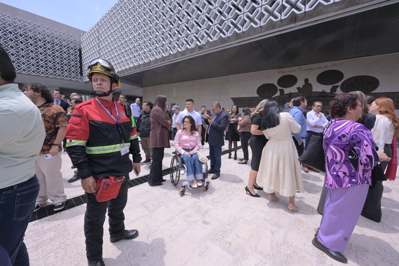 Cámara de Diputados realiza simulacro institucional por sismo