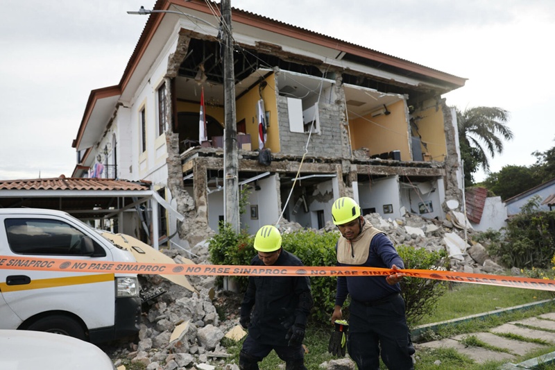 Terremoto en Panamá deja 27 heridos y daños en edificios