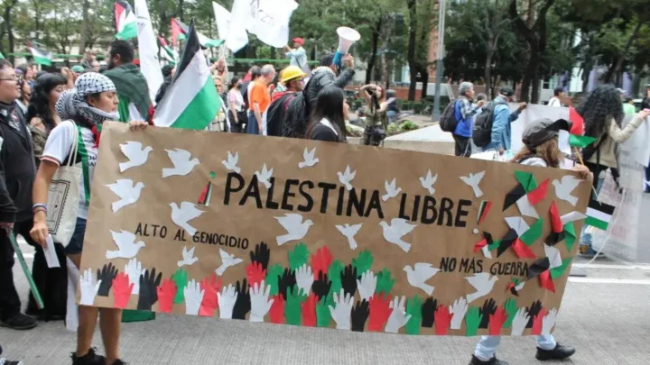 Marchan en CDMX por Palestina; exigen alto al fuego en Gaza y presión diplomática