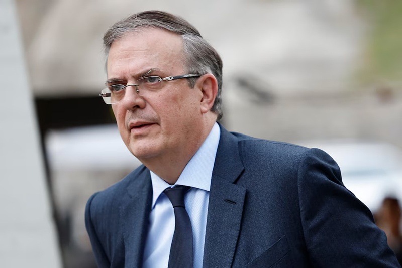Ebrard comparece en privado ante el Senado por el T-MEC