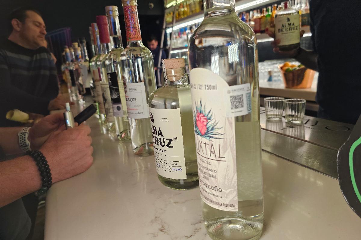 Mundo Mezcal 2026 en CDMX: fechas, precios y más de 200 destilados