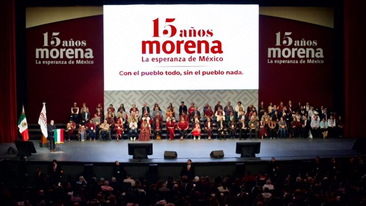 Morena celebra 15 años en el Auditorio Nacional