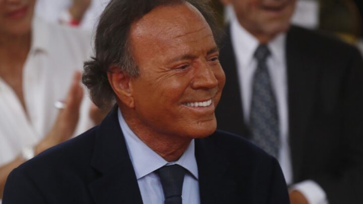 Fiscalía española avala investigar a Julio Iglesias por presuntas agresiones sexuales a dos exempleadas
