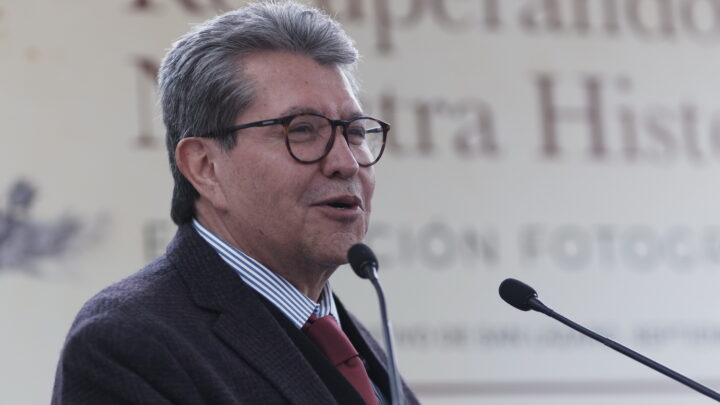 Monreal pide tolerancia y respeto a Grecia Quiroz en San Lázaro